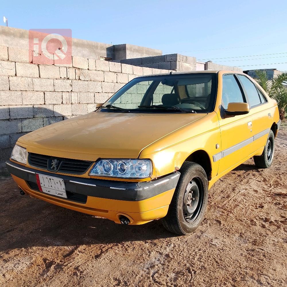 Peugeot 405
